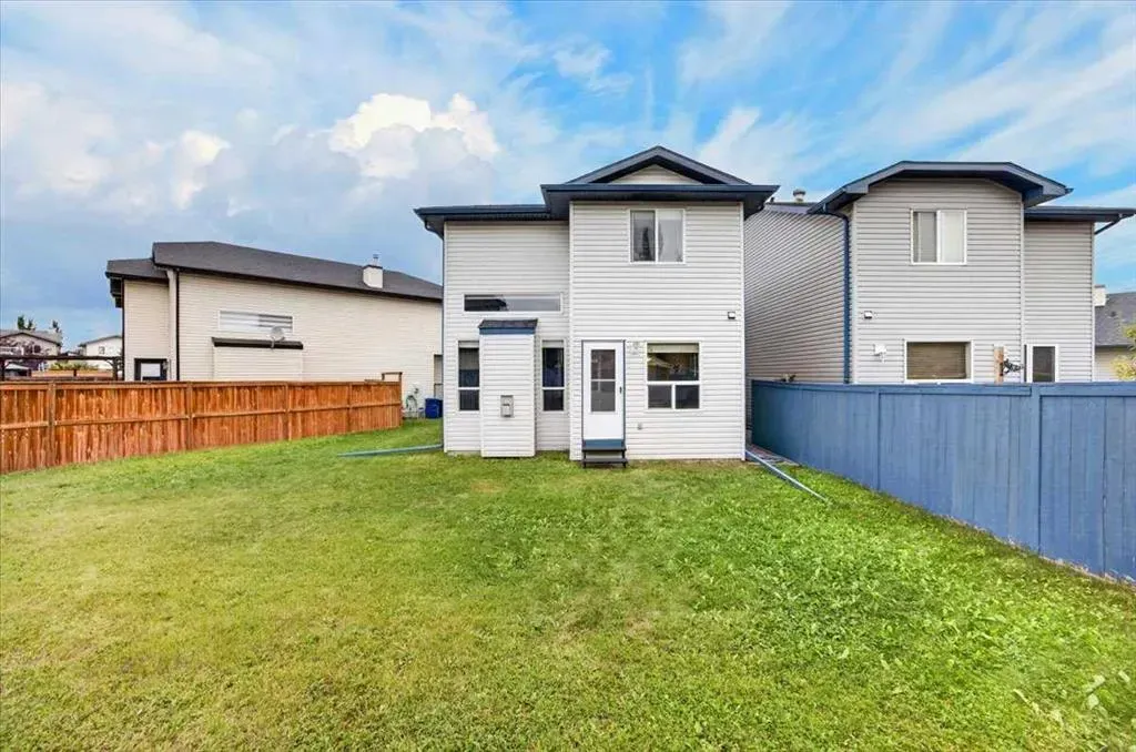113 Canoe Square SW