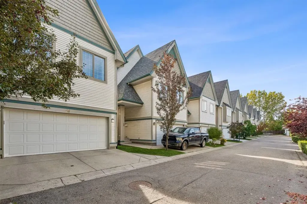 16 Varsity Estates Gardens NW