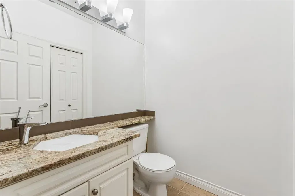 16 Varsity Estates Gardens NW