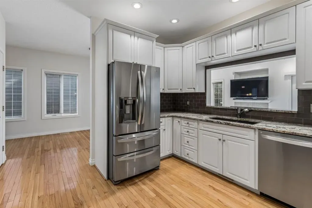 16 Varsity Estates Gardens NW
