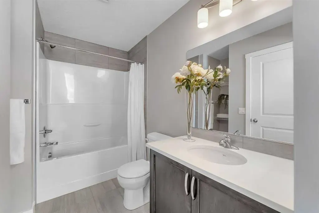 328 Midtown Gate SW