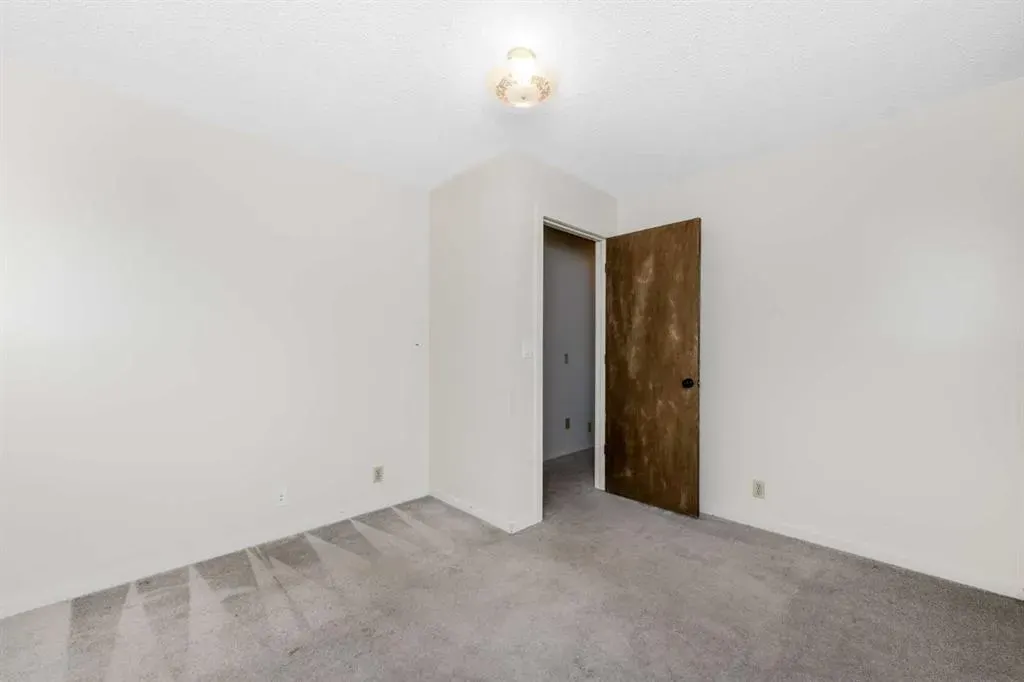 41 Edgeford Way NW