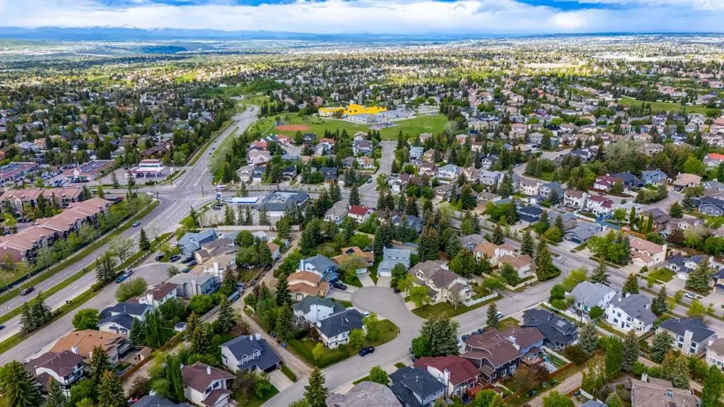 41 Edgeford Way NW