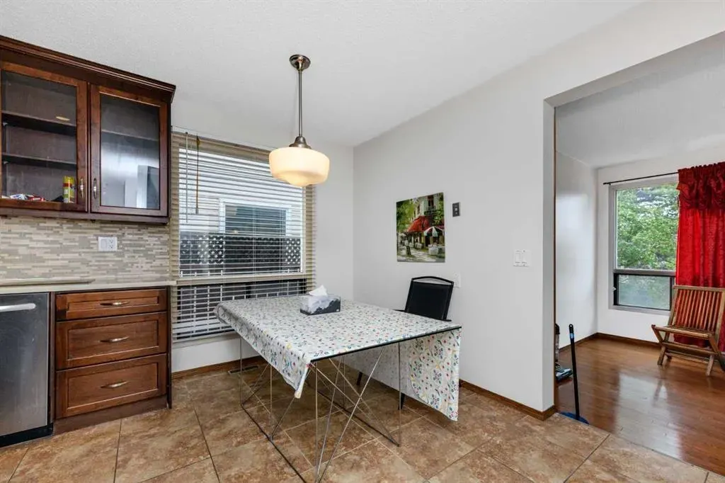 41 Edgeford Way NW