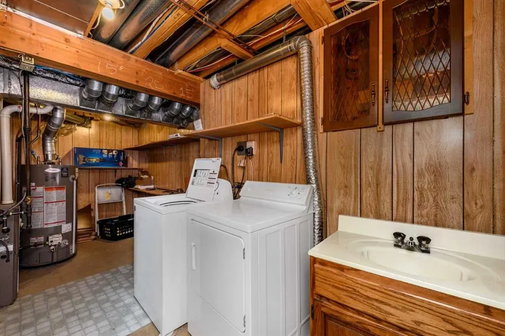 41 Edgeford Way NW