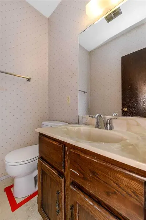41 Edgeford Way NW