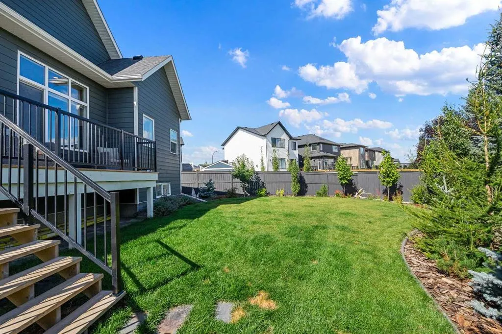 1508 Coopers Point SW
