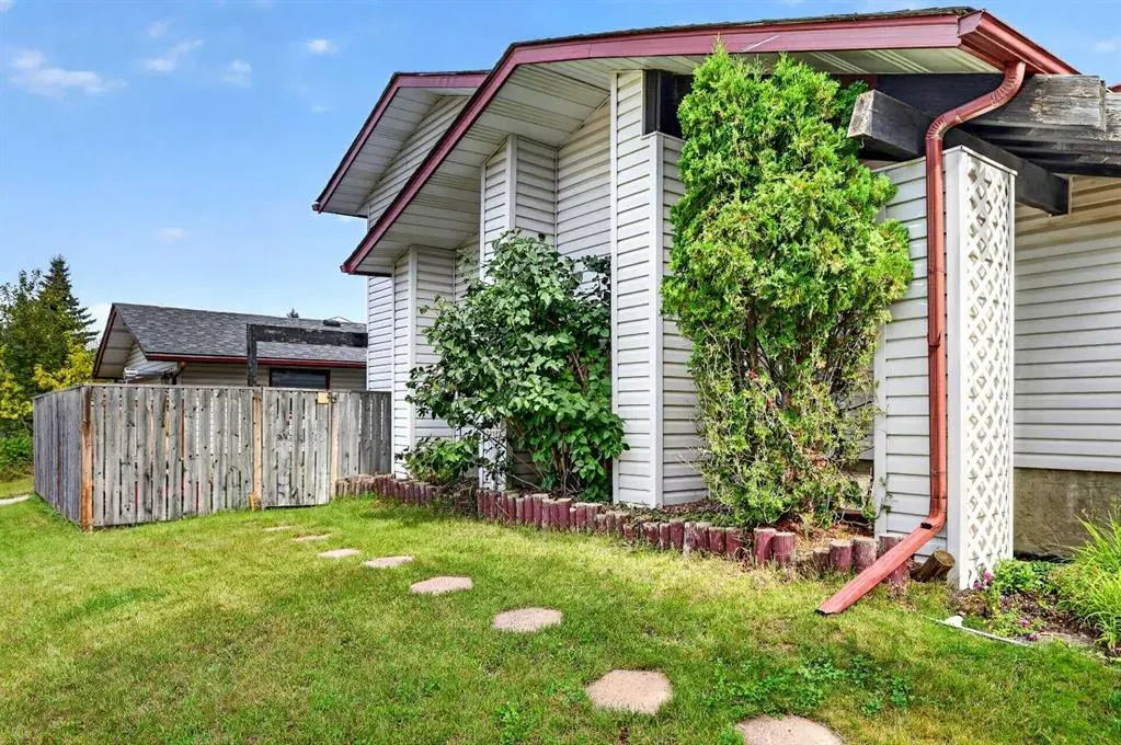 12 Brentwood Drive E