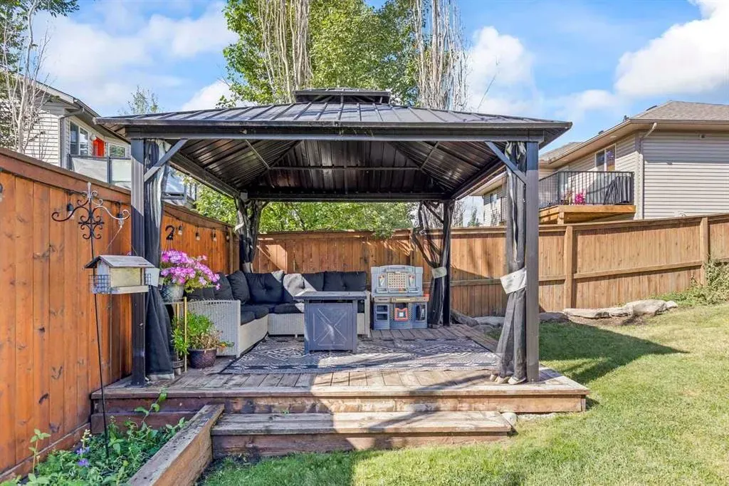 6 Strathford Place