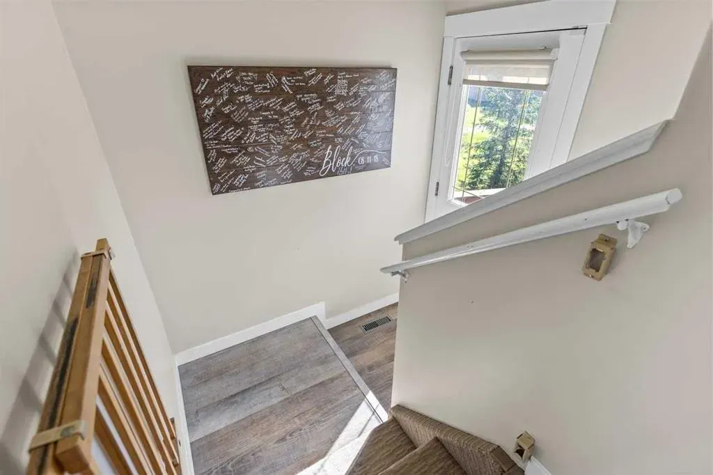 6 Strathford Place