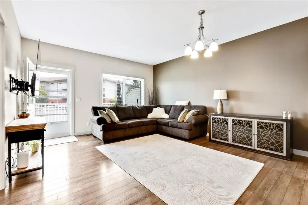 182 Cambridge Glen Drive