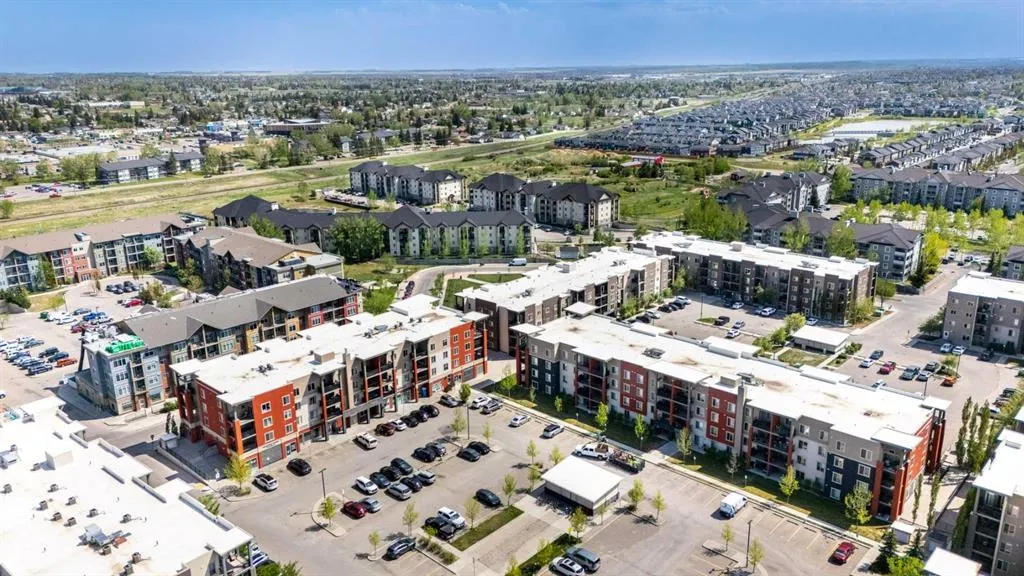 403 Mackenzie Way SW #8112