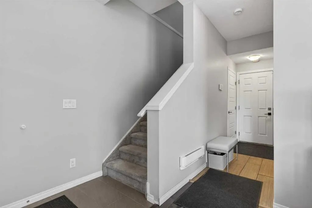 280 Williamstown Close NW #1601