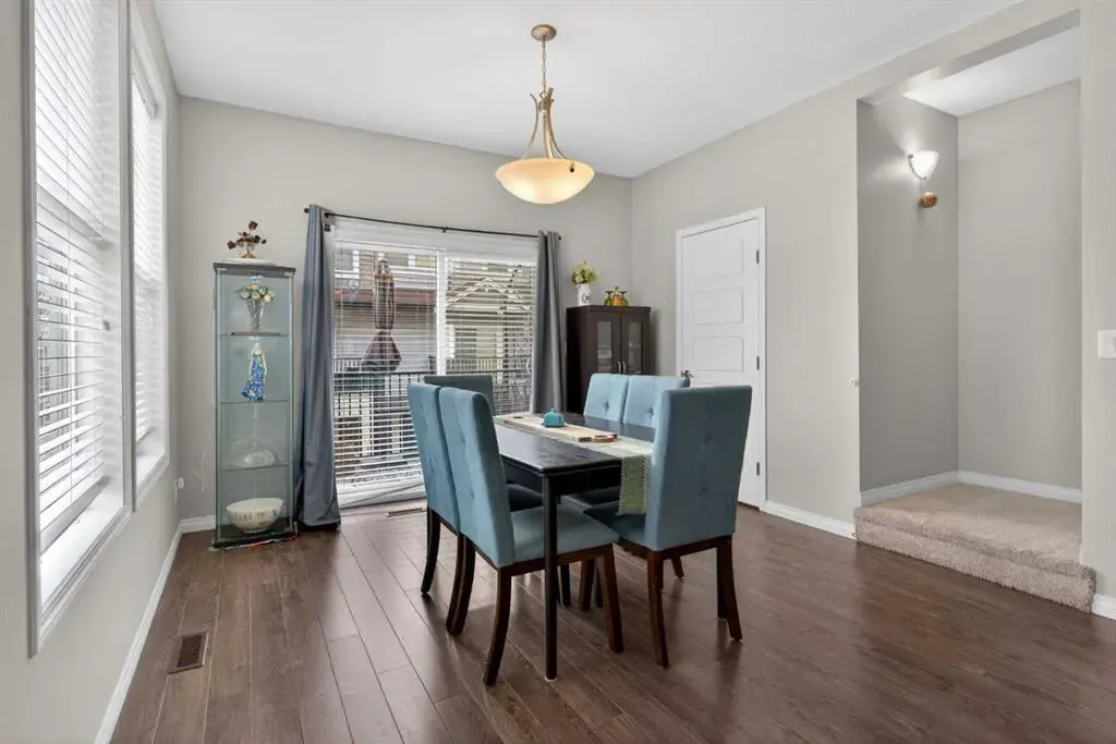 280 Williamstown Close NW #1601