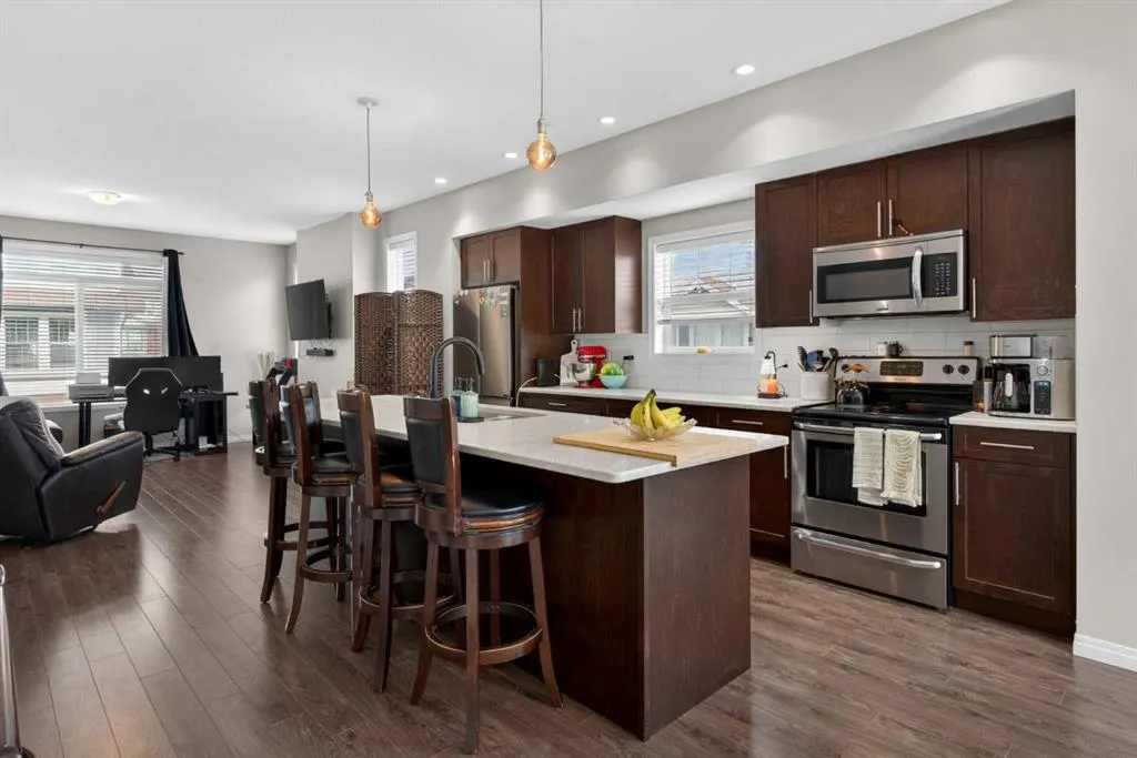 280 Williamstown Close NW #1601