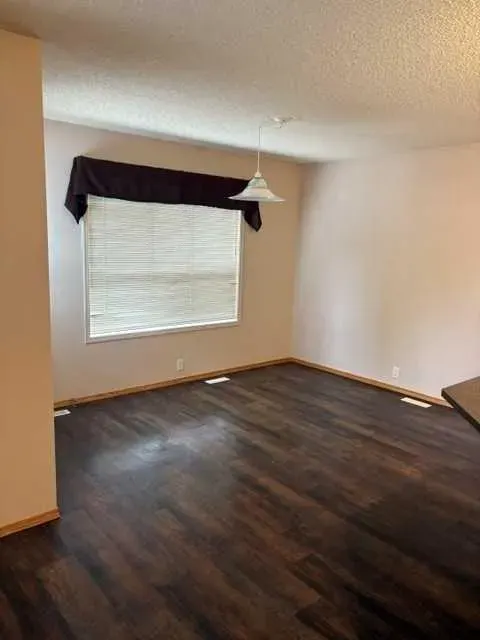 140 Tuscany Ridge View NW