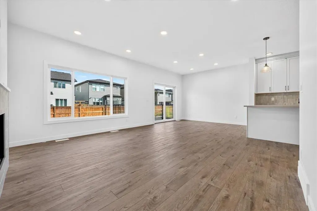 156 Emberside Hollow