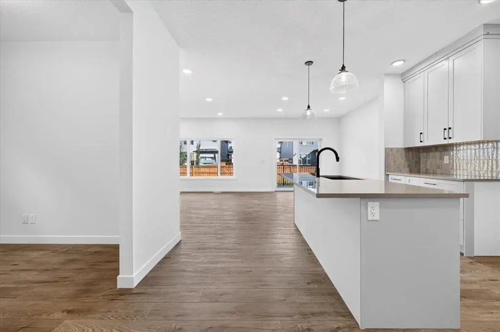 156 Emberside Hollow