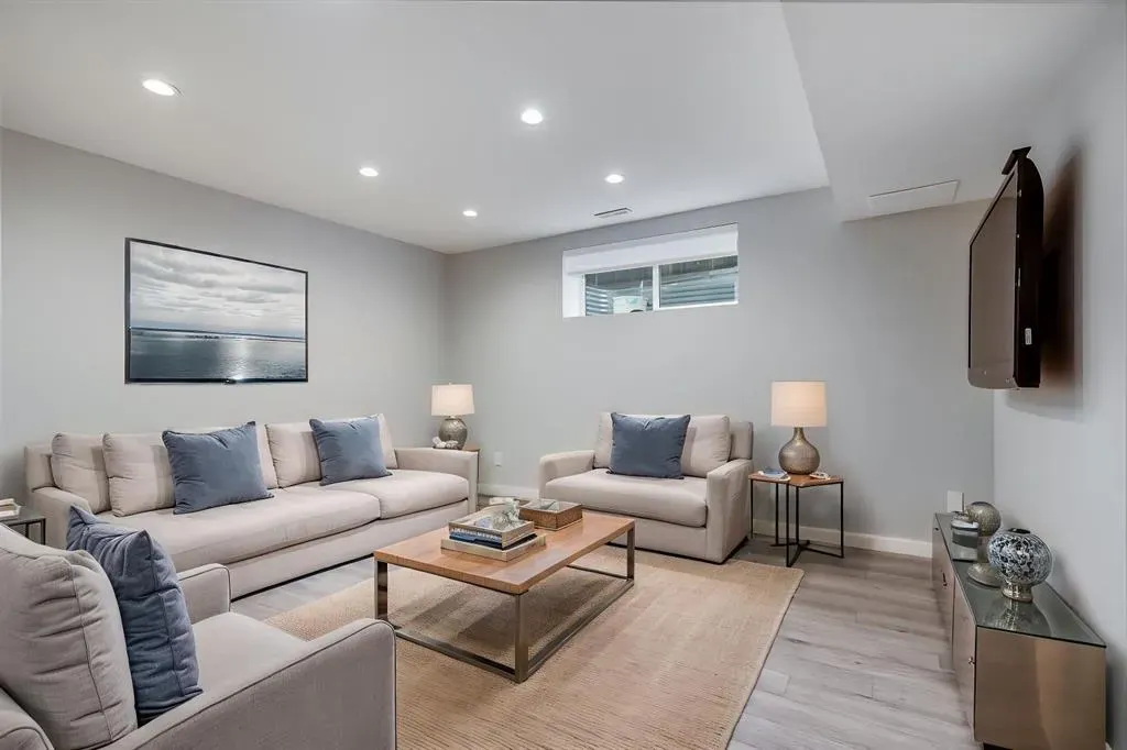 135 Kingsbridge Road SE
