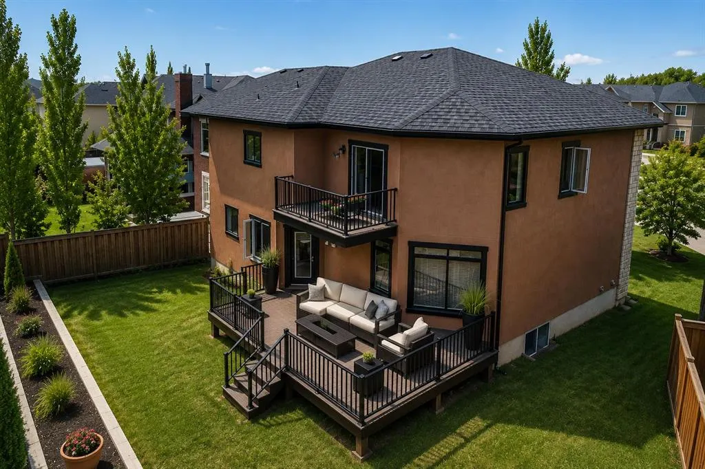 16 Rockcliff Point NW
