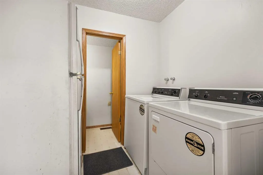 195 Edgepark Boulevard NW