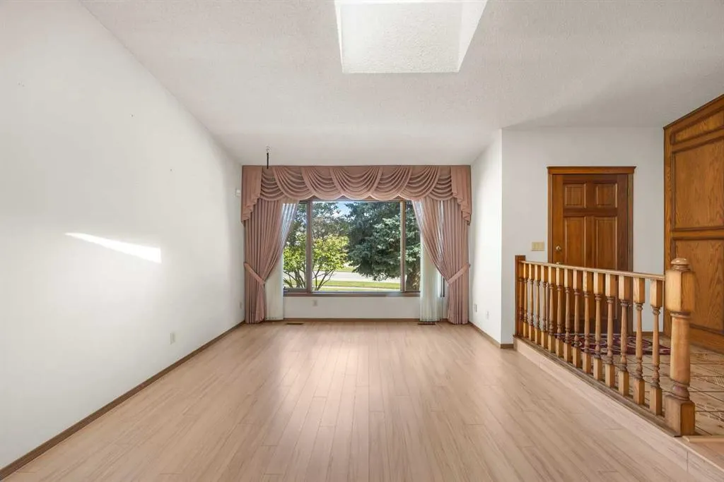 195 Edgepark Boulevard NW