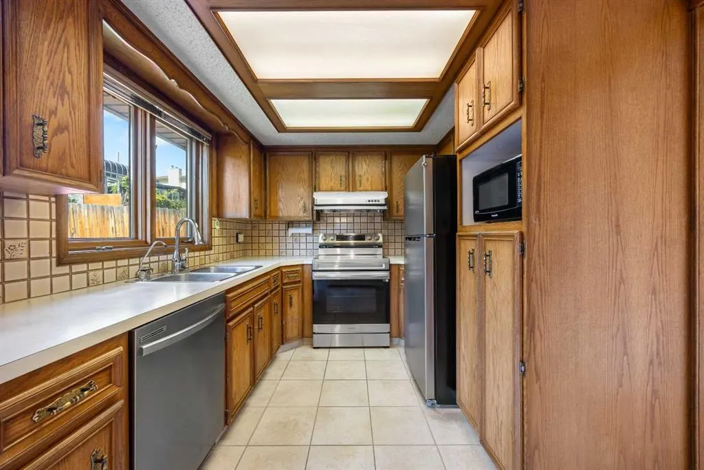 195 Edgepark Boulevard NW