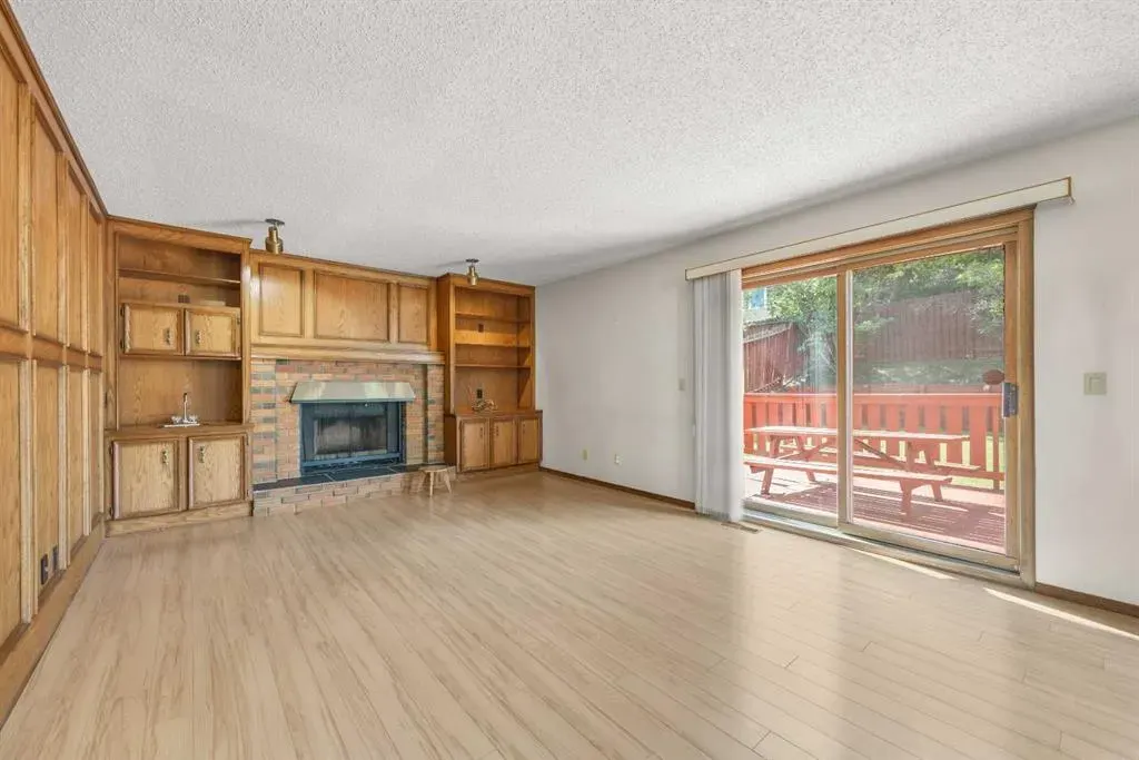 195 Edgepark Boulevard NW