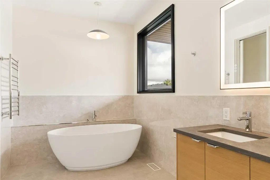 3C Willow Crescent SW