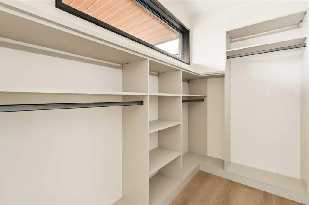 3C Willow Crescent SW