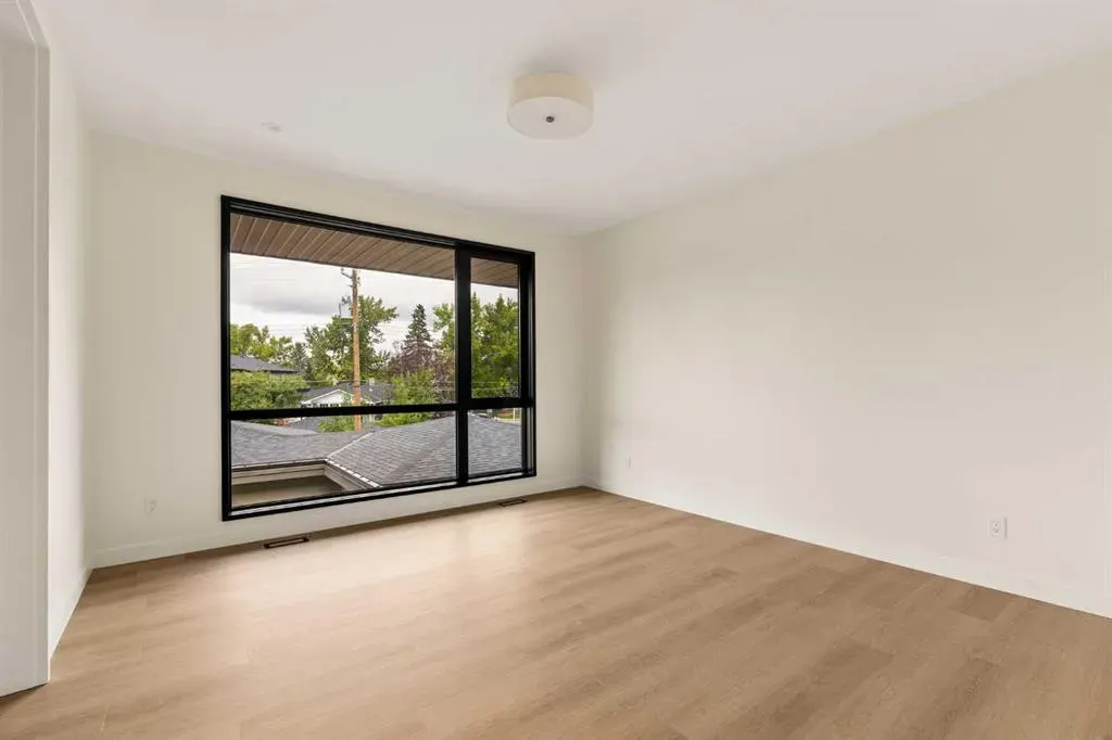 3C Willow Crescent SW