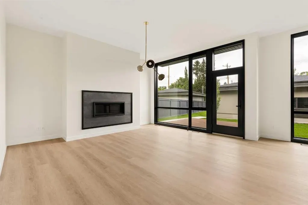 3C Willow Crescent SW