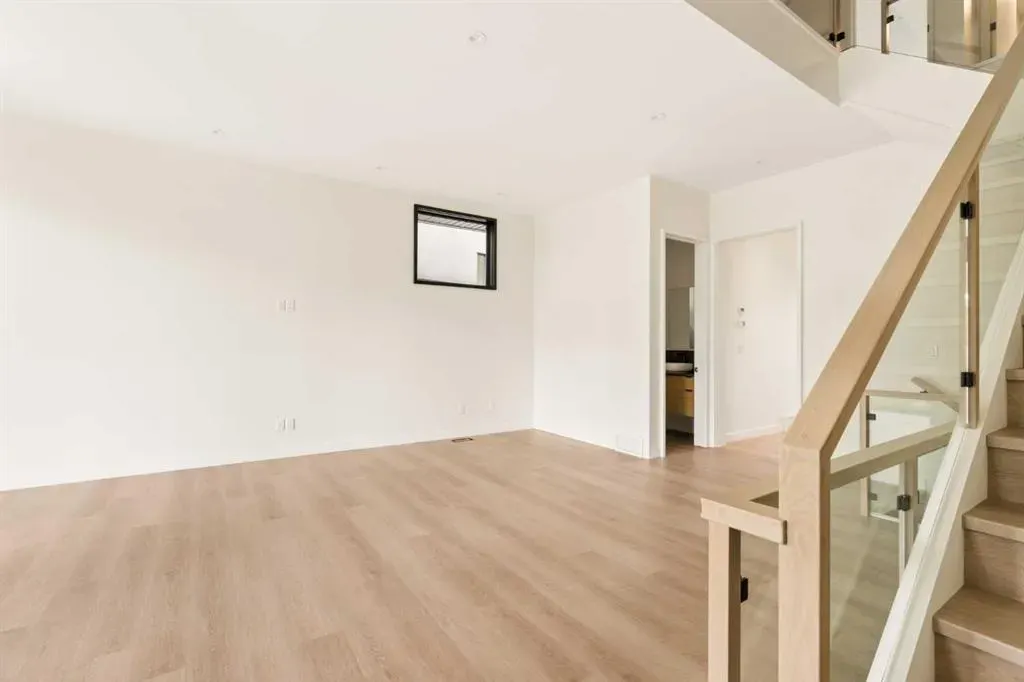 3C Willow Crescent SW
