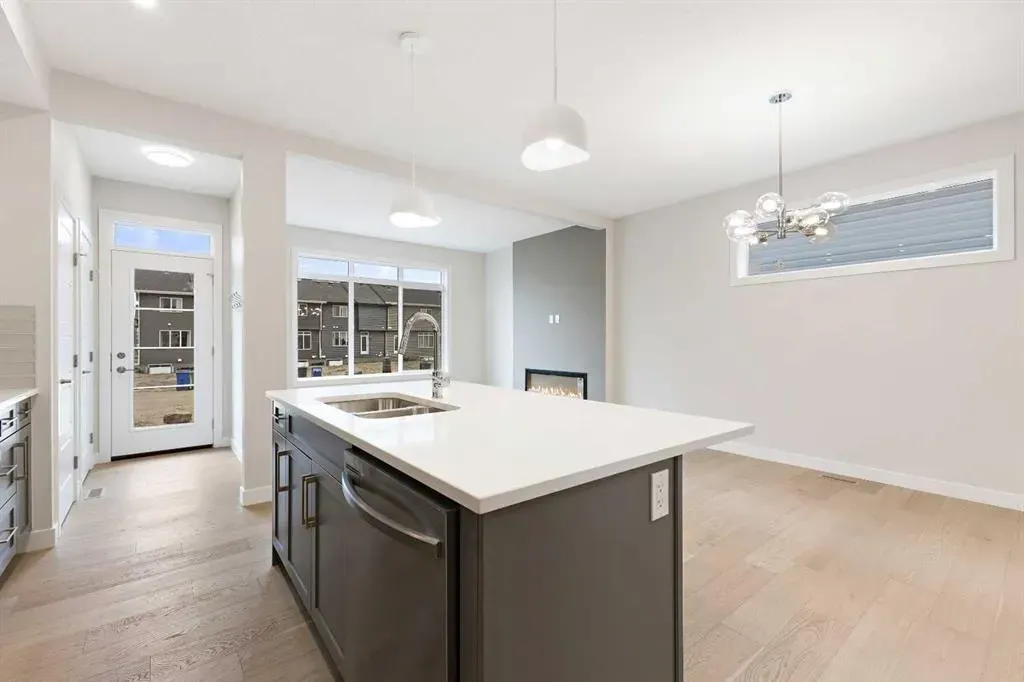 91 Agate Road