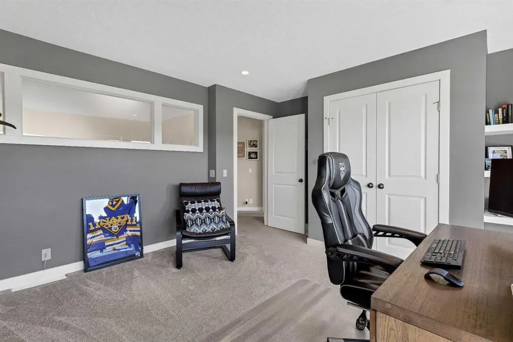 170 Tuscany Ravine Close NW