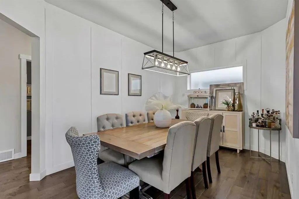 170 Tuscany Ravine Close NW