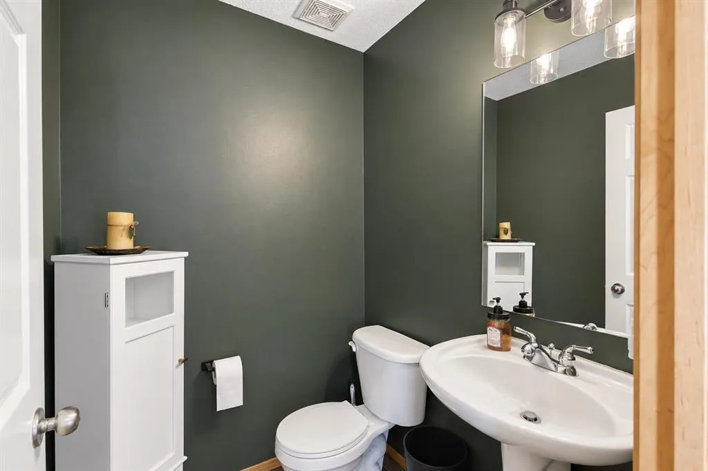 93 Tuscany Meadows Common NW