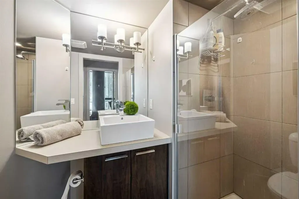 220 12 Avenue SE #1105