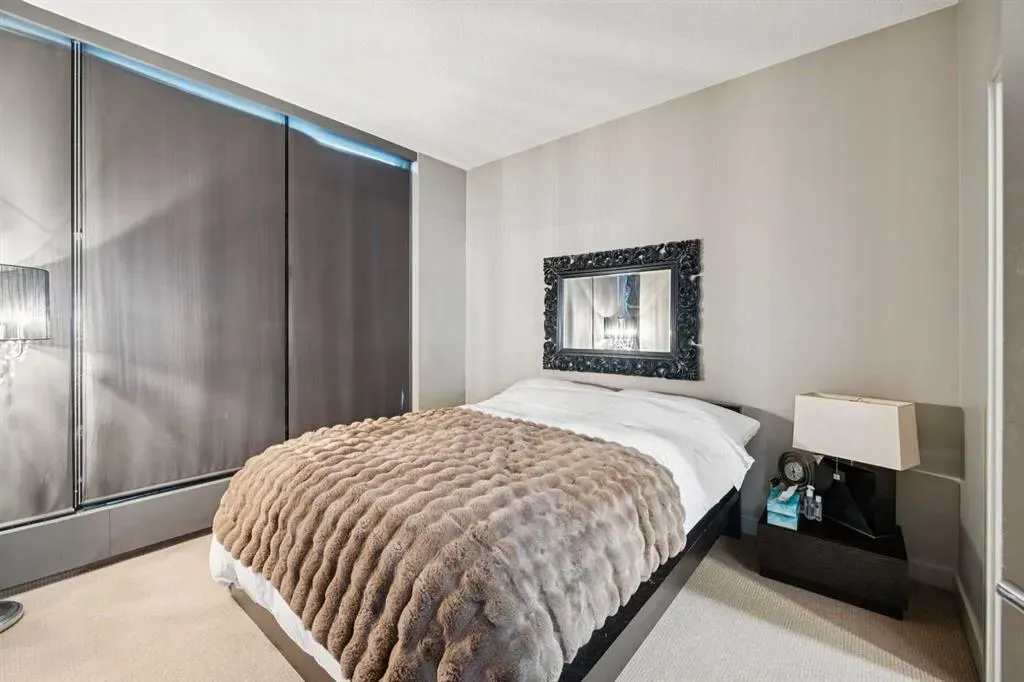 220 12 Avenue SE #1105