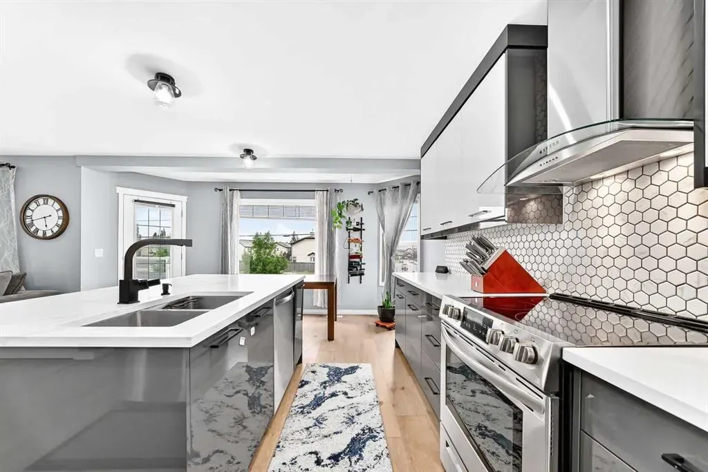 14 Bayside Park SW