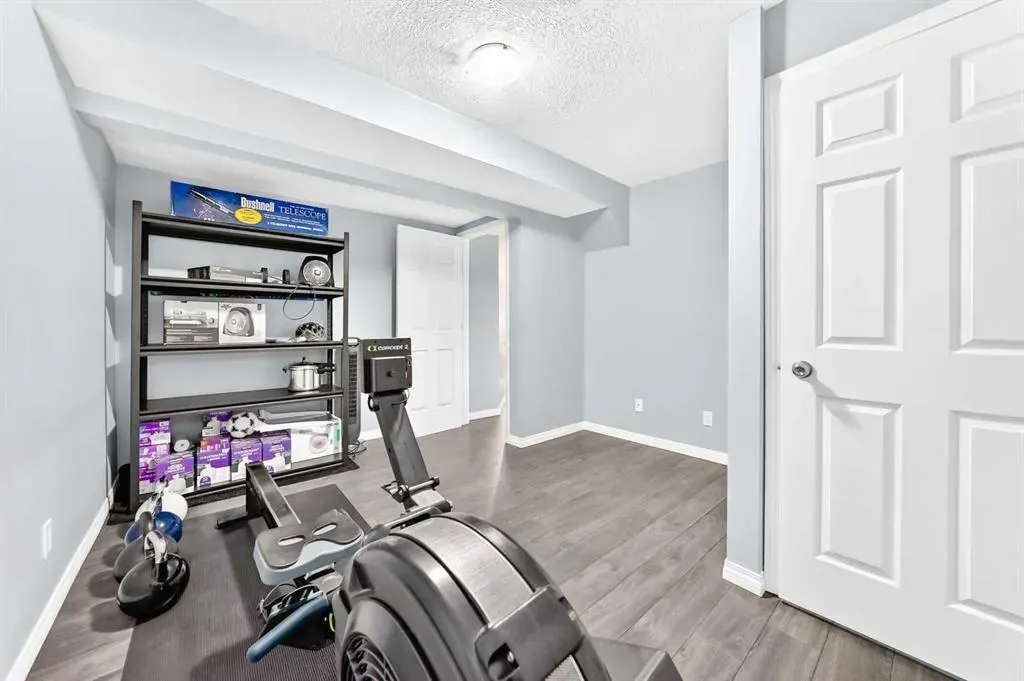 14 Bayside Park SW