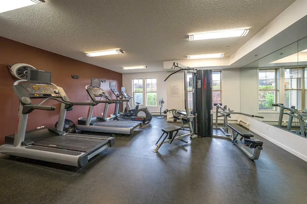 207 Sunset Drive #408