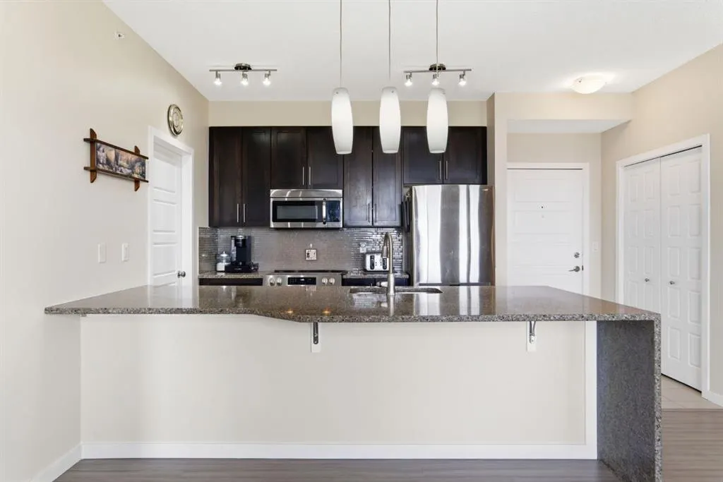 207 Sunset Drive #408