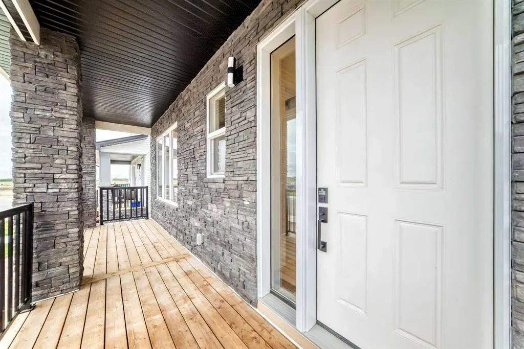 20 Lakewood Way