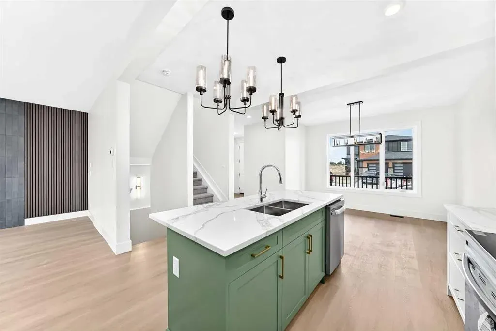 20 Lakewood Way