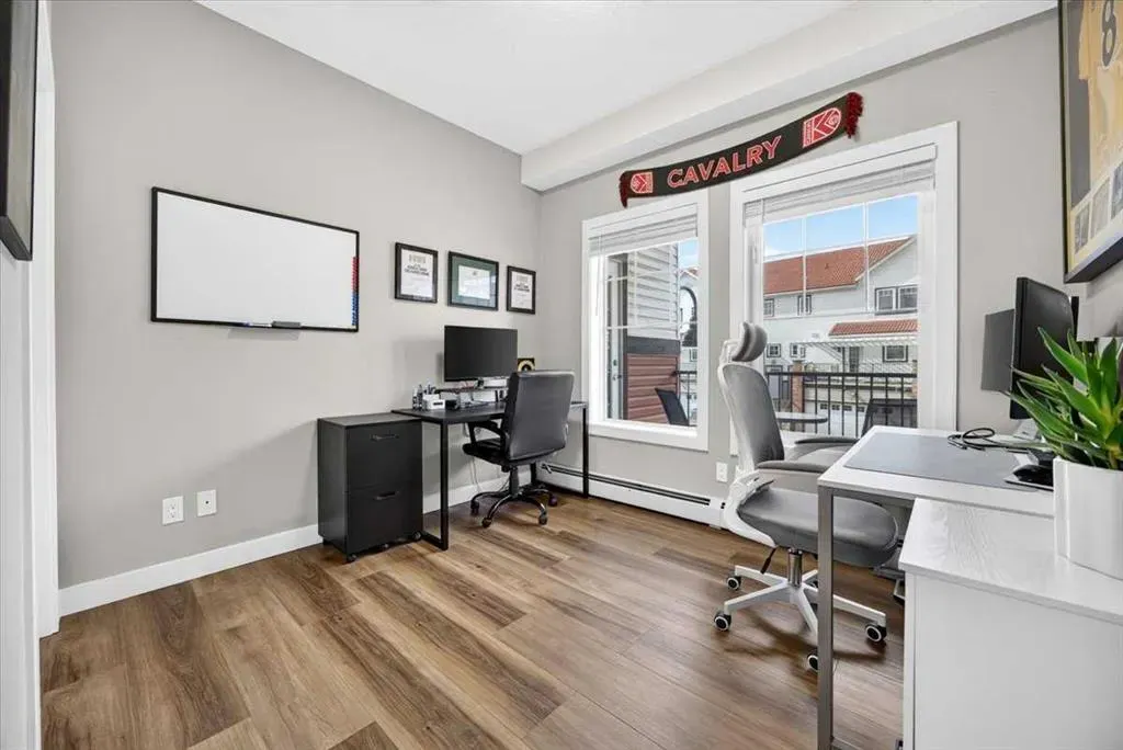 20 Royal Oak Plaza NW #226
