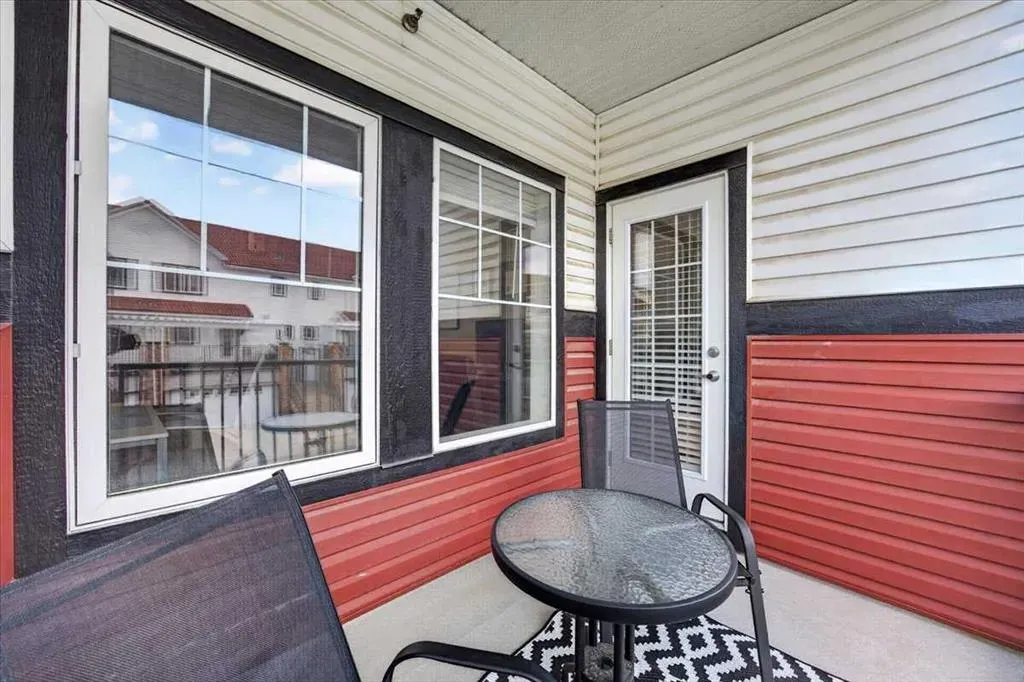 20 Royal Oak Plaza NW #226