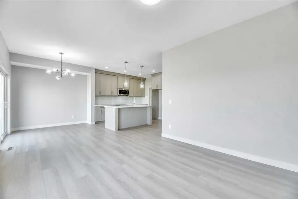 154 Lakewood Crescent