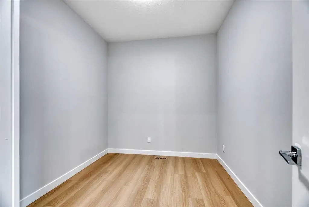 154 Lakewood Crescent