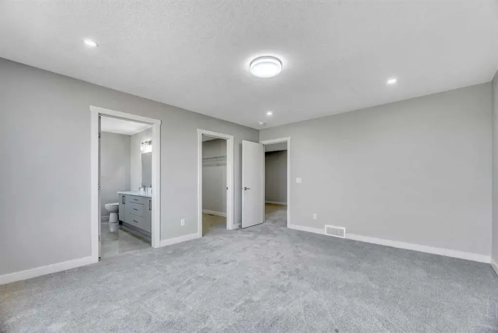 154 Lakewood Crescent